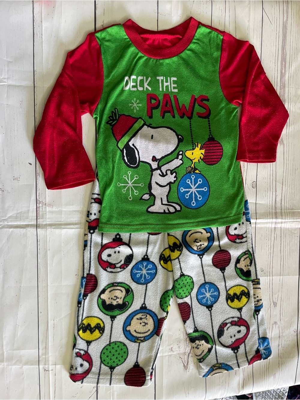 Peanuts snoopy Deck the Paws Kids Holiday Pajama Set - Green & Red - size 2T